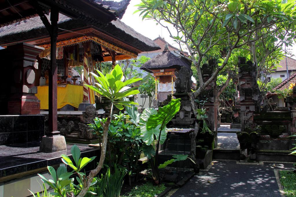 Nugraha Guesthouse 1 Ubud Dış mekan fotoğraf
