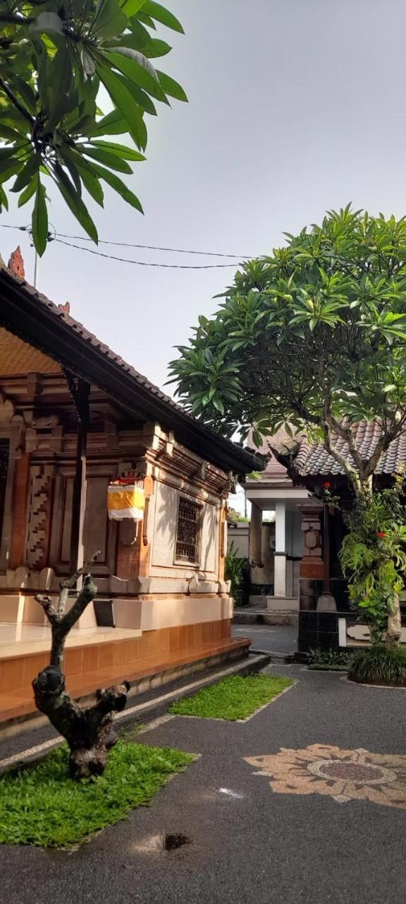 Nugraha Guesthouse 1 Ubud Dış mekan fotoğraf