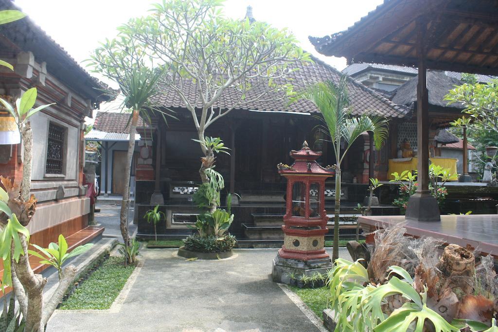 Nugraha Guesthouse 1 Ubud Dış mekan fotoğraf